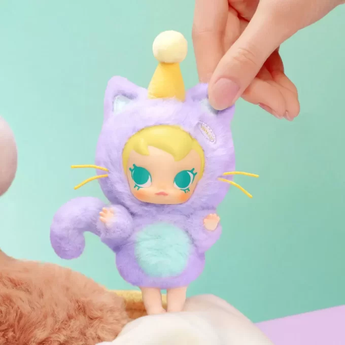 Baby Molly Pocket Friends Series – Ciondolo in peluche in vinile, scatola cieca