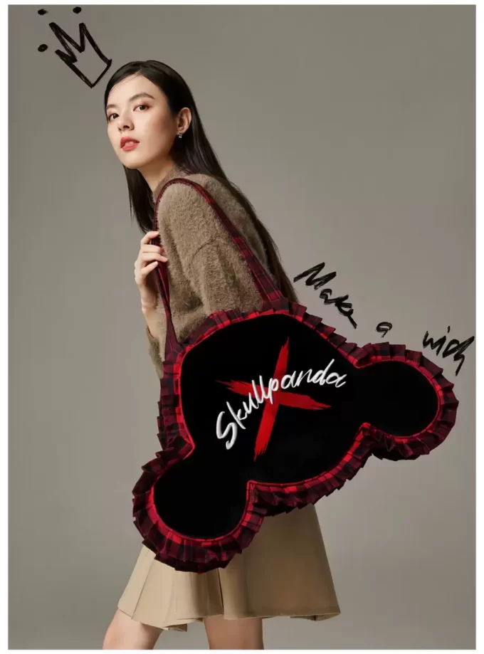 Borsa a tracolla della serie Tell Me What You Want di SKULLPANDA