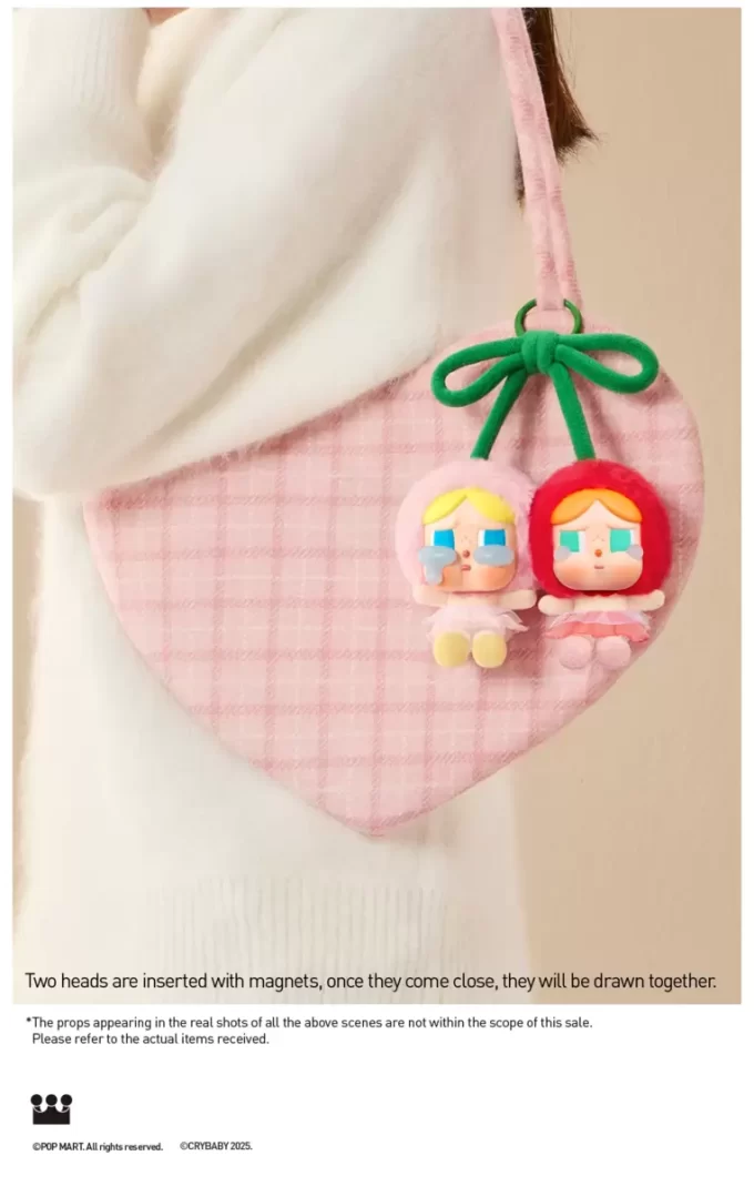 CRYBABY Serie Crying For Love – Biglietto di peluche in vinile da appendere (Ti amo molto, Cherry)