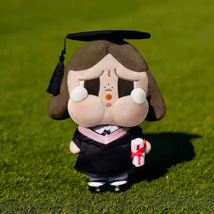 CRYBABY Sunset Concert Series – Bambola di peluche CRYBABY Sunset Concert Series – Bambola di peluche