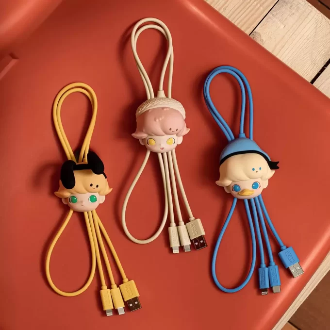 DIMOO WORLD × DISNEY Series-2 in 1 Cable Blind Box