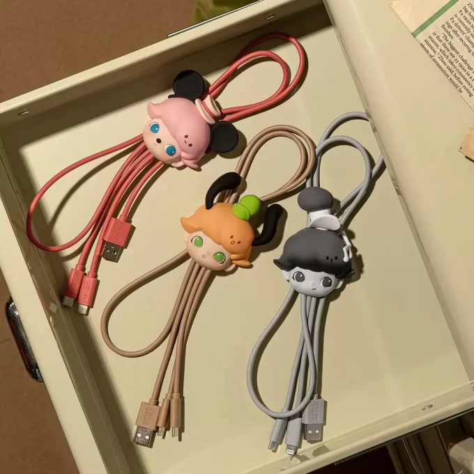 DIMOO WORLD × DISNEY Series-2 in 1 Cable Blind Box