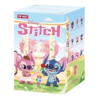Disney Stitch On a Date Figures Confezione sigillata (1 scatola cieca)