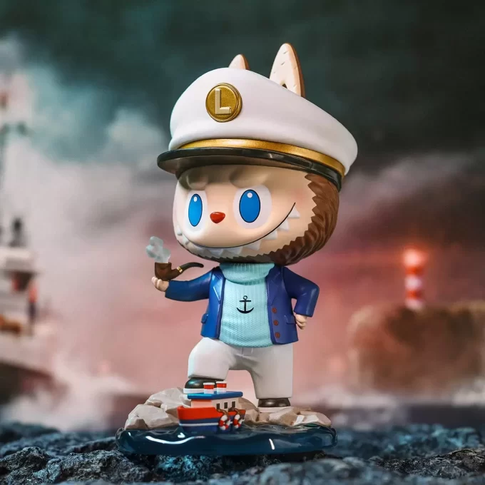 Figurina del Capitano LABUBU