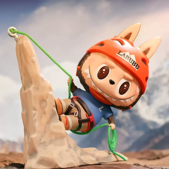 Figurina LABUBU Climber