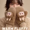 Guanti di peluche LABUBU della serie Warm Fluffy Holiday Guanti di peluche LABUBU della serie Warm Fluffy Holiday