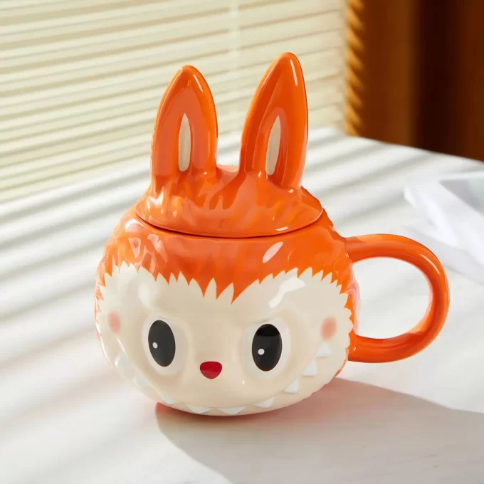 LABUBU Originals – Tazza con profilo arancione