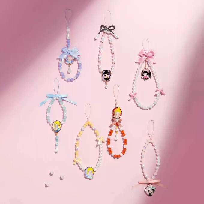 MOLLY Daily Look Series – Scatola cieca con ciondolo per telefono MOLLY Daily Look Series – Scatola cieca con ciondolo per telefono