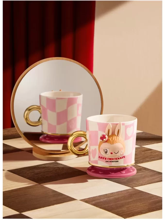 Tazza della serie Let’s Checkmate dei MOSTRI Tazza della serie Let’s Checkmate dei MOSTRI