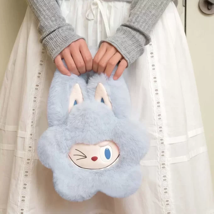 THE MONSTERS Classic Series – Borsa a forma di fiore in peluche THE MONSTERS Classic Series – Borsa a forma di fiore in peluche